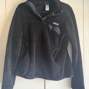 Women’s Patagonia Black Fleece Pull Over - Small